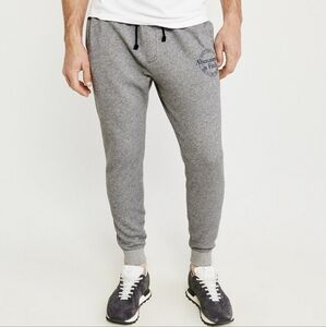 Abercrombie & Fitch AF-Q16 Print Logo Joggers, Color Heathered Gray Size S